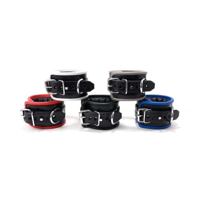 665 Leather - Enkelboeien - Gevoerde en Afsluitbare Enkelboeien - Zwart - Padded Locking Ankle Restraints Black-Erotiekvoordeel.nl