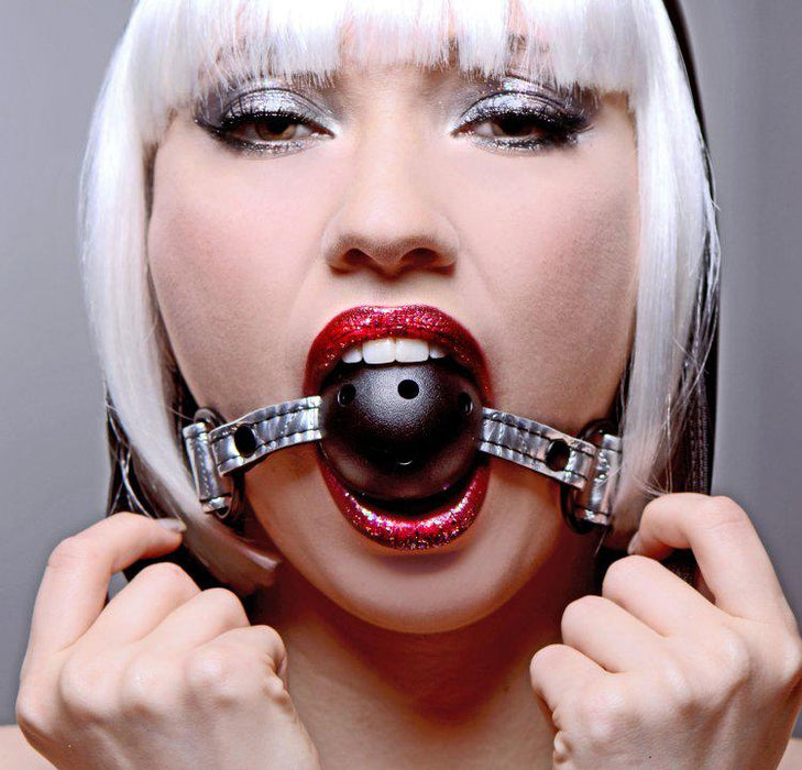 Master Series - Gagged - Ball Gag Met Gaatjes - Metallic Look Zilver-Erotiekvoordeel.nl